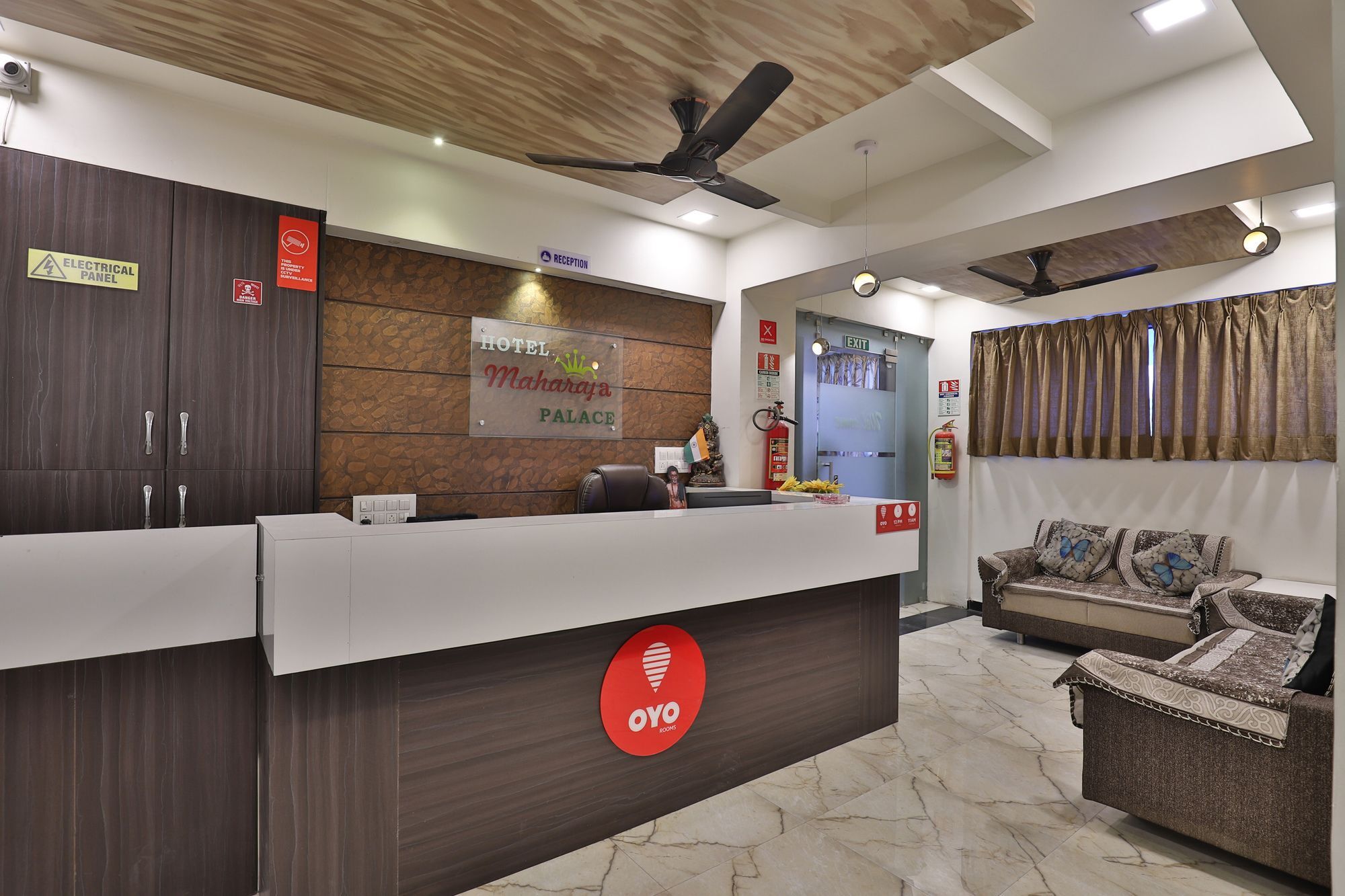 Hotel Oyo 11557 Maharaja Palace Ahmedabad