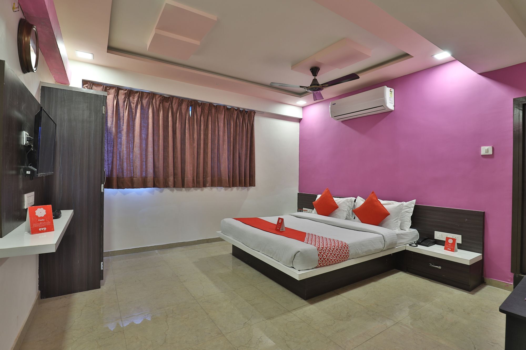 Hotel Oyo 11557 Maharaja Palace Ahmedabad