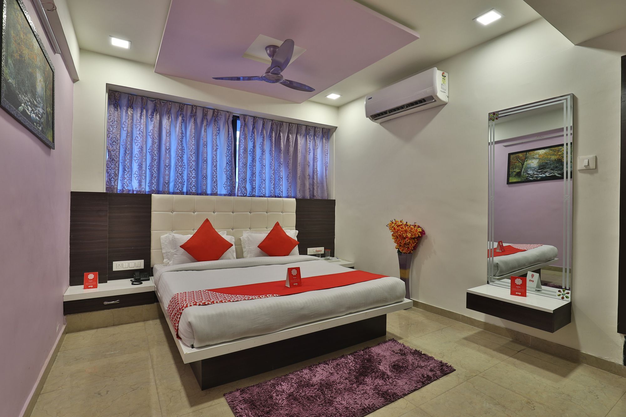 Oyo 11557 Maharaja Palace Hotel