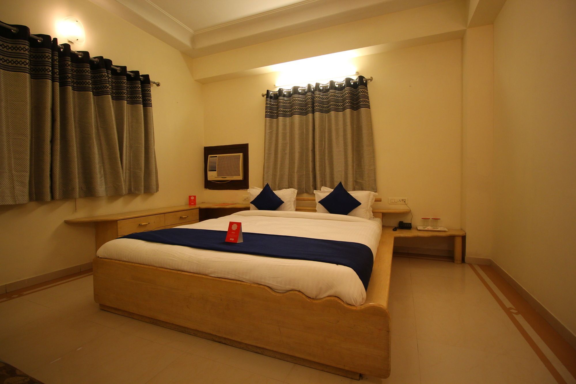 Oyo 8949 Atman 3* Ahmedabad