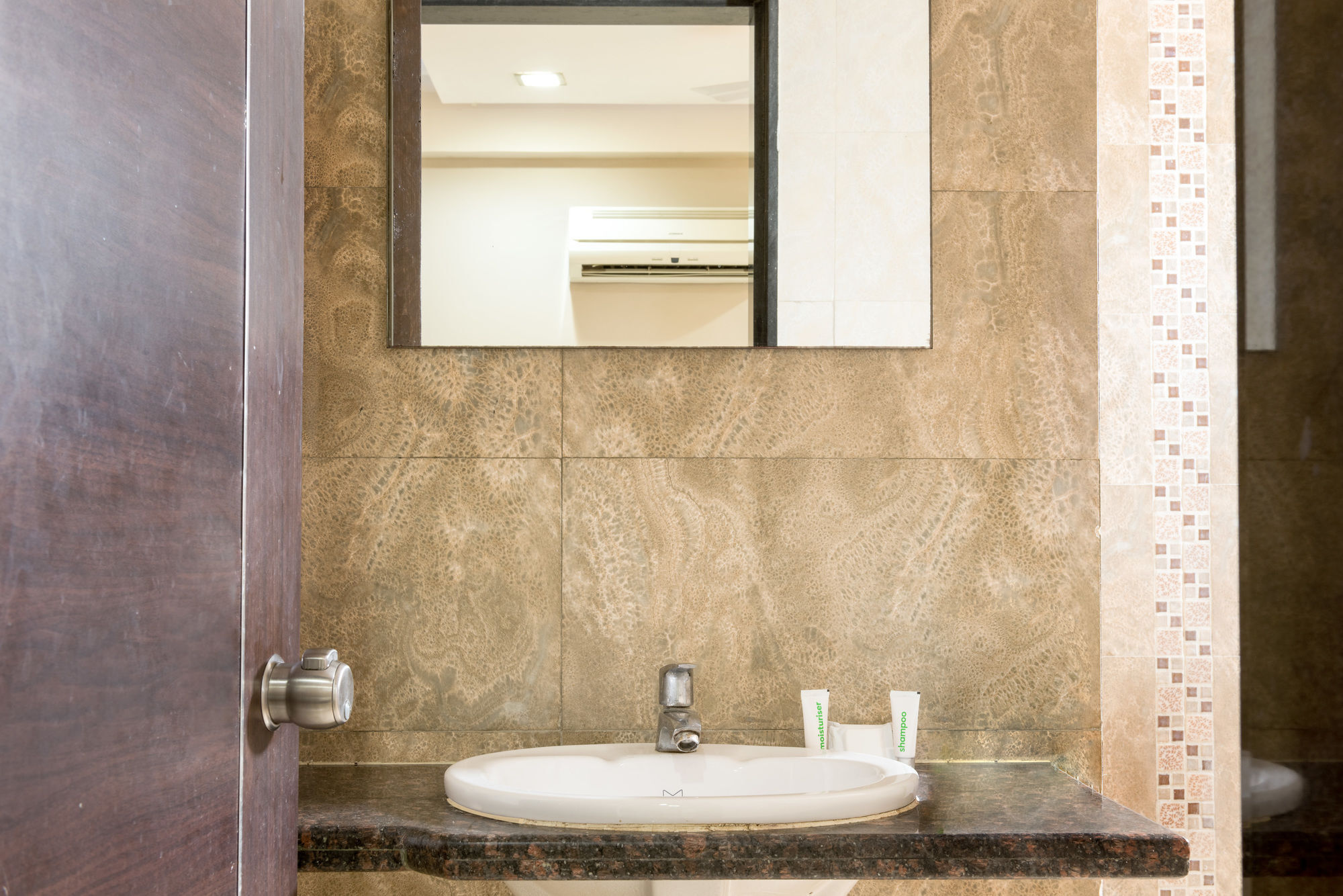 Treebo Trend Shrimad Residency Hotel 3*
