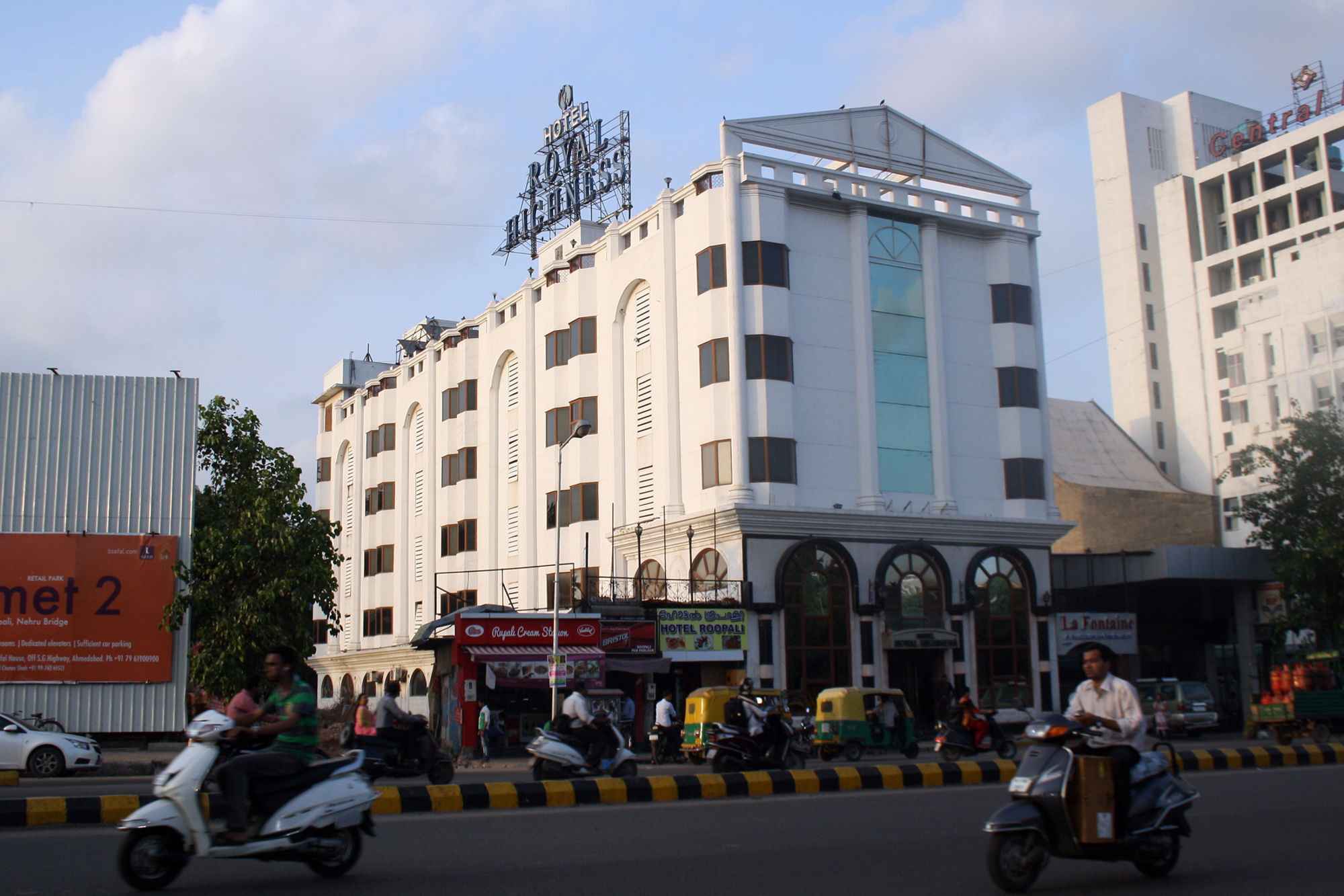 Royal Highness Hotel Ahmedabad