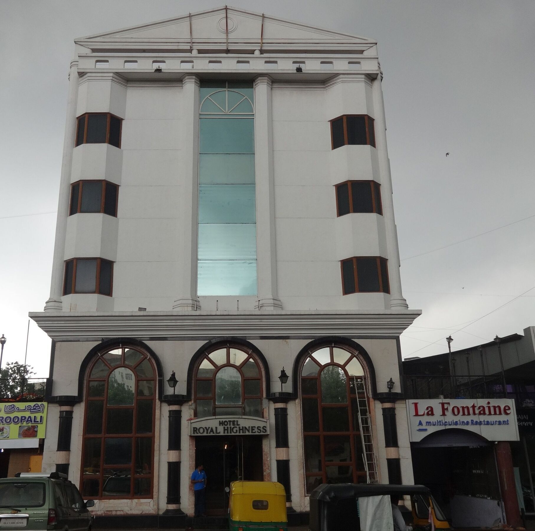 Hotel Royal Highness Ahmedabad