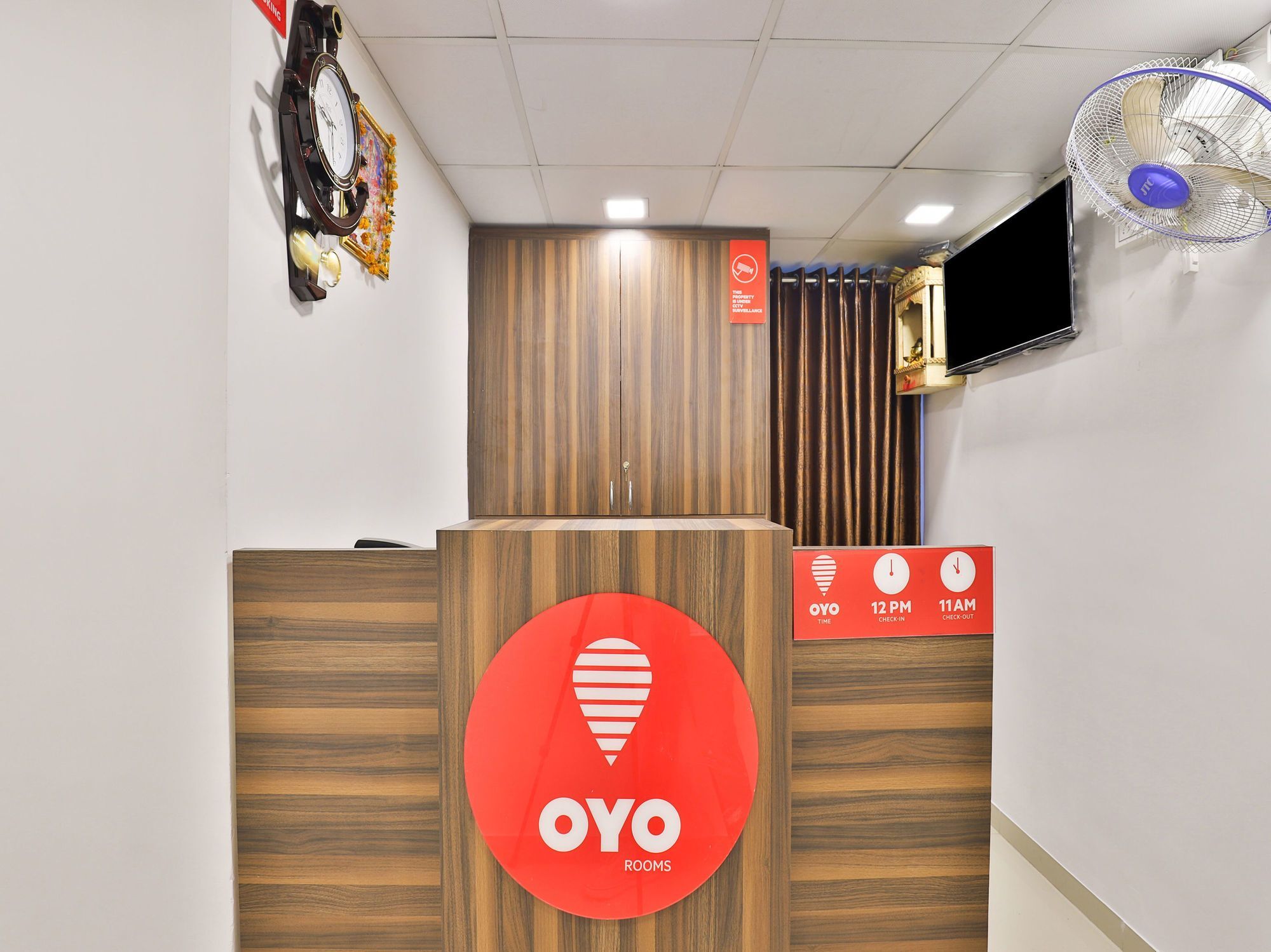 Hotel Oyo 12229 Sarvagya Ahmedabad