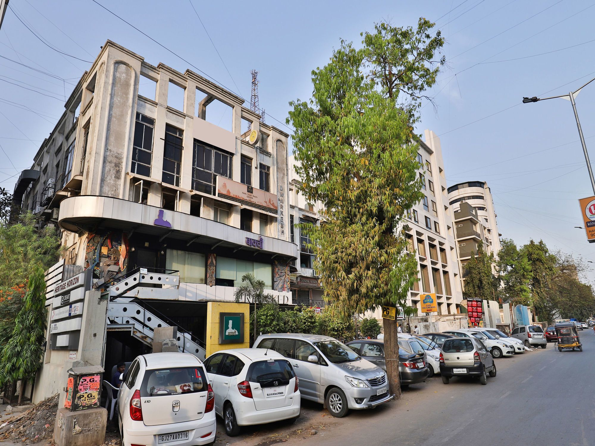 Hotel Oyo 12229 Sarvagya Ahmedabad