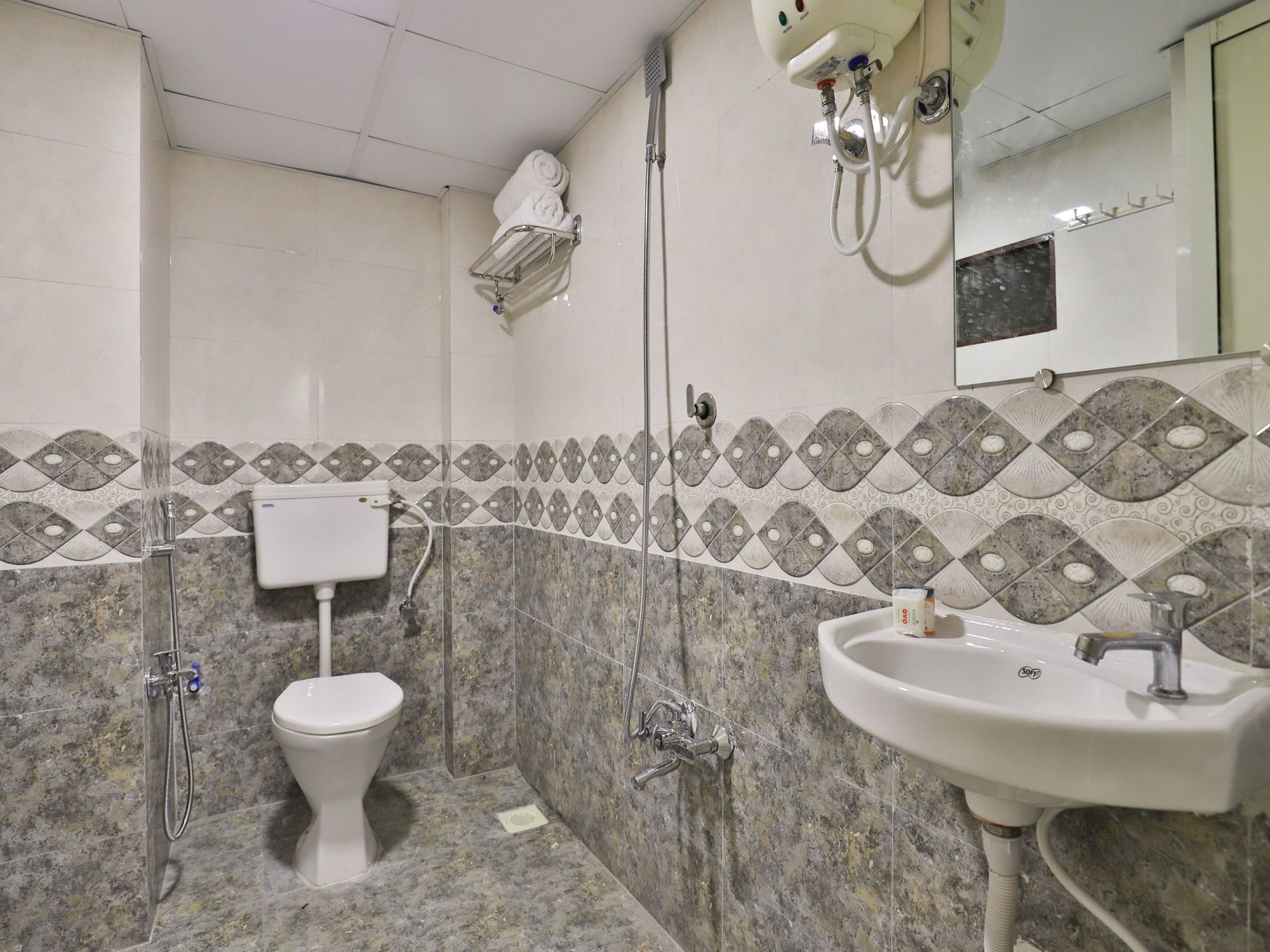 Oyo 12229 Sarvagya Ahmedabad
