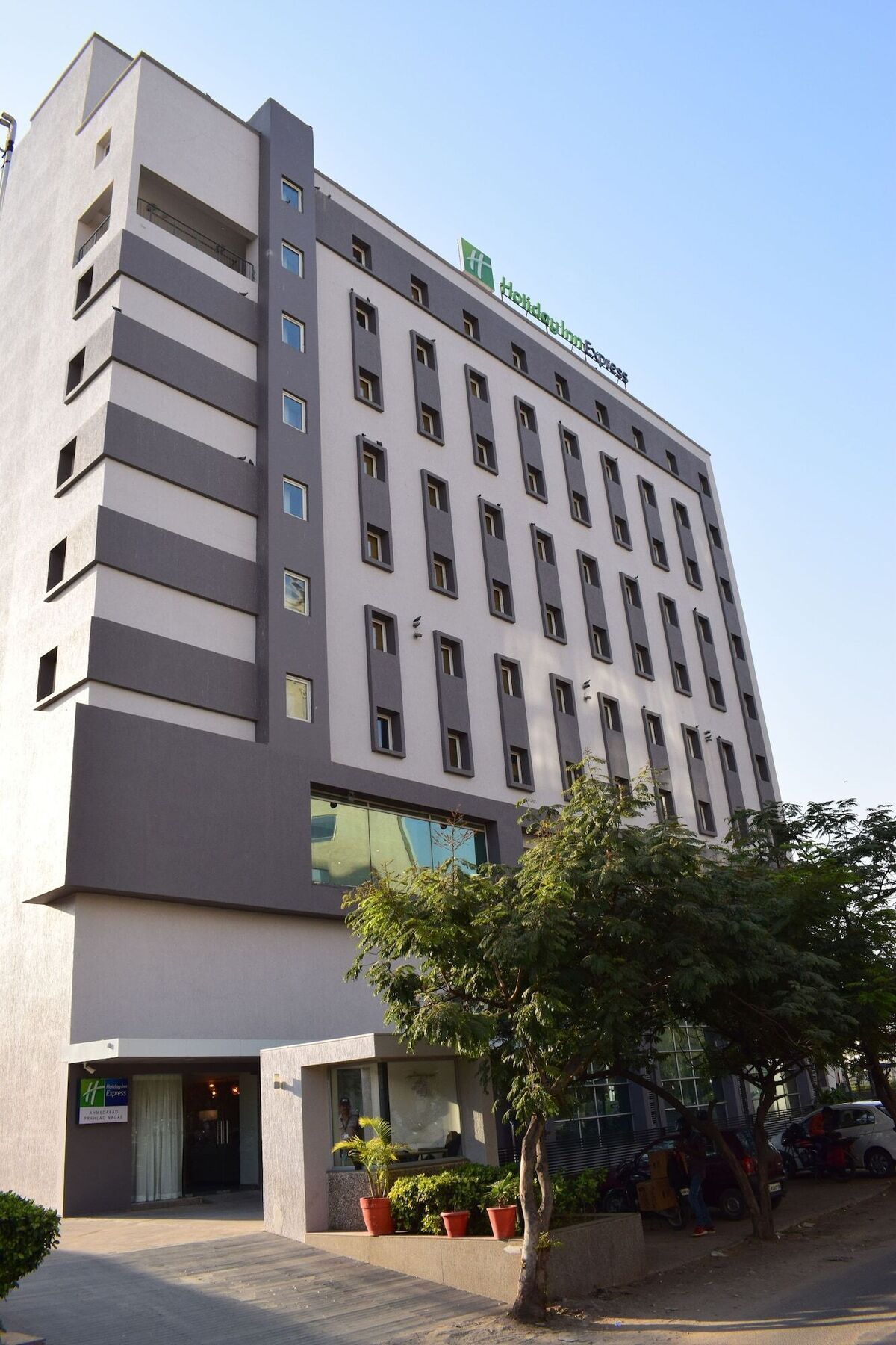 Express Prahlad Nagar By Ihg Ahmedabad