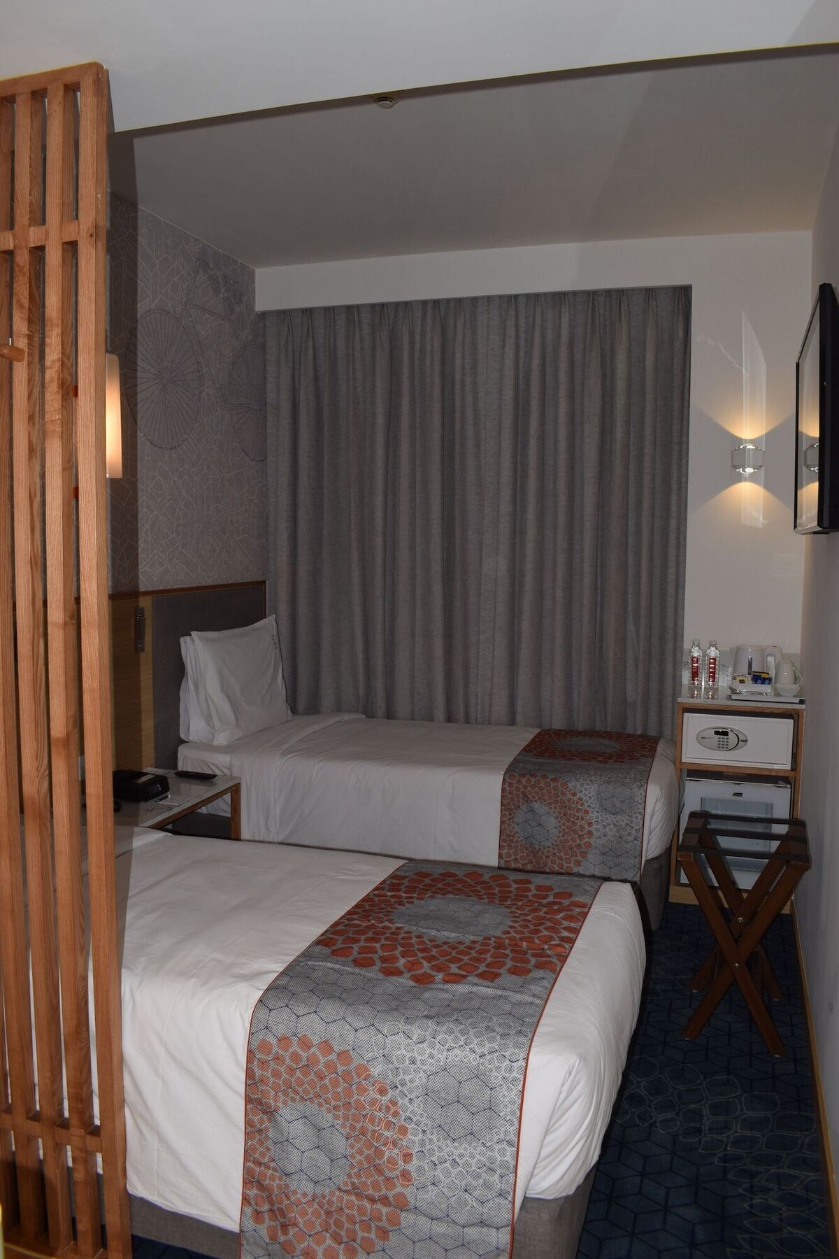 Express Prahlad Nagar By Ihg Hotel Ahmedabad