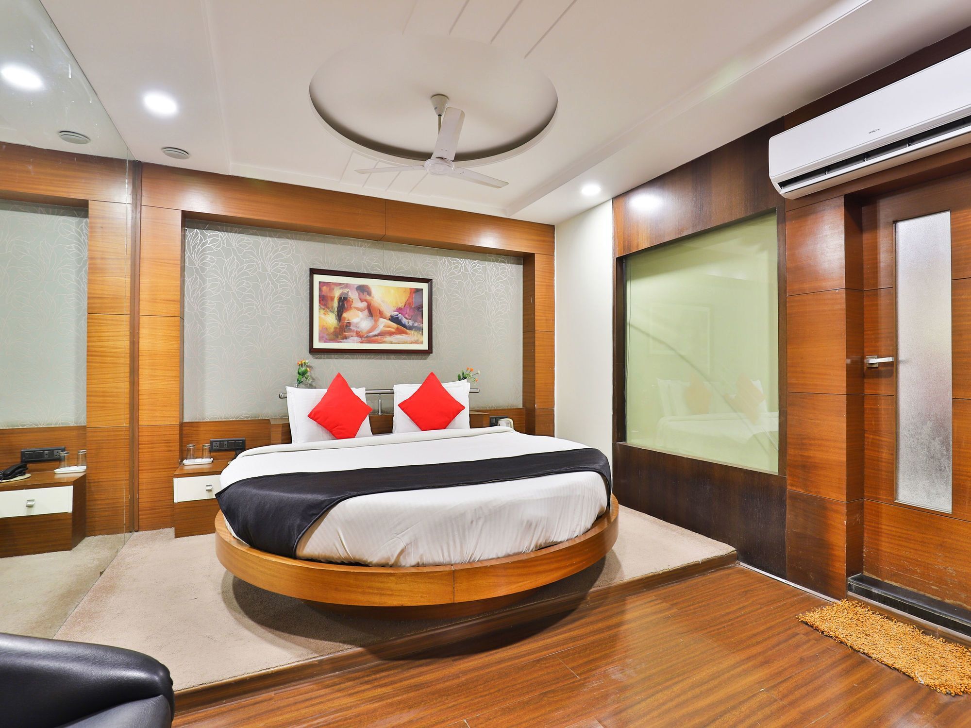 Capital O 15537 Dev Corporate 3* Ahmedabad