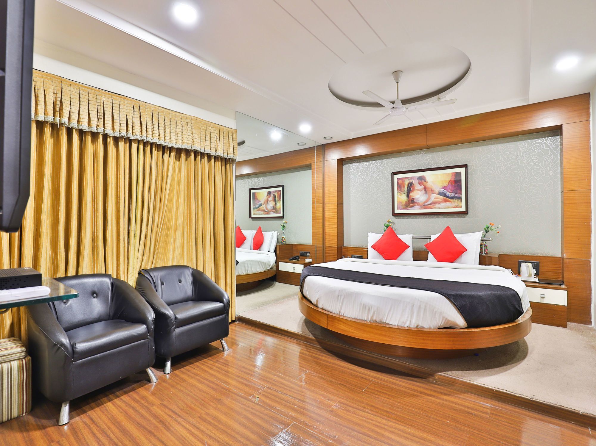 Capital O 15537 Dev Corporate Hotel