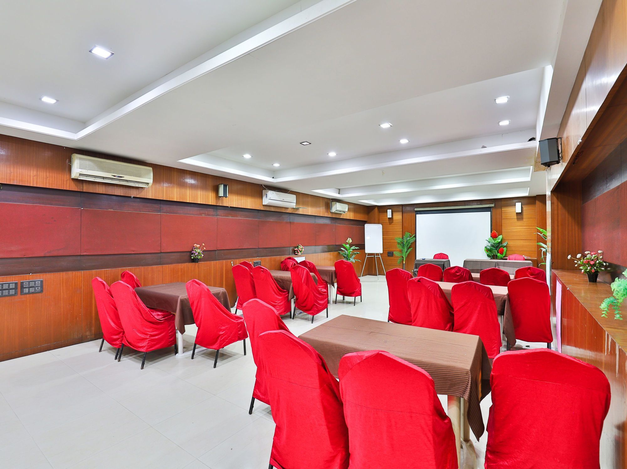 Capital O 15537 Dev Corporate