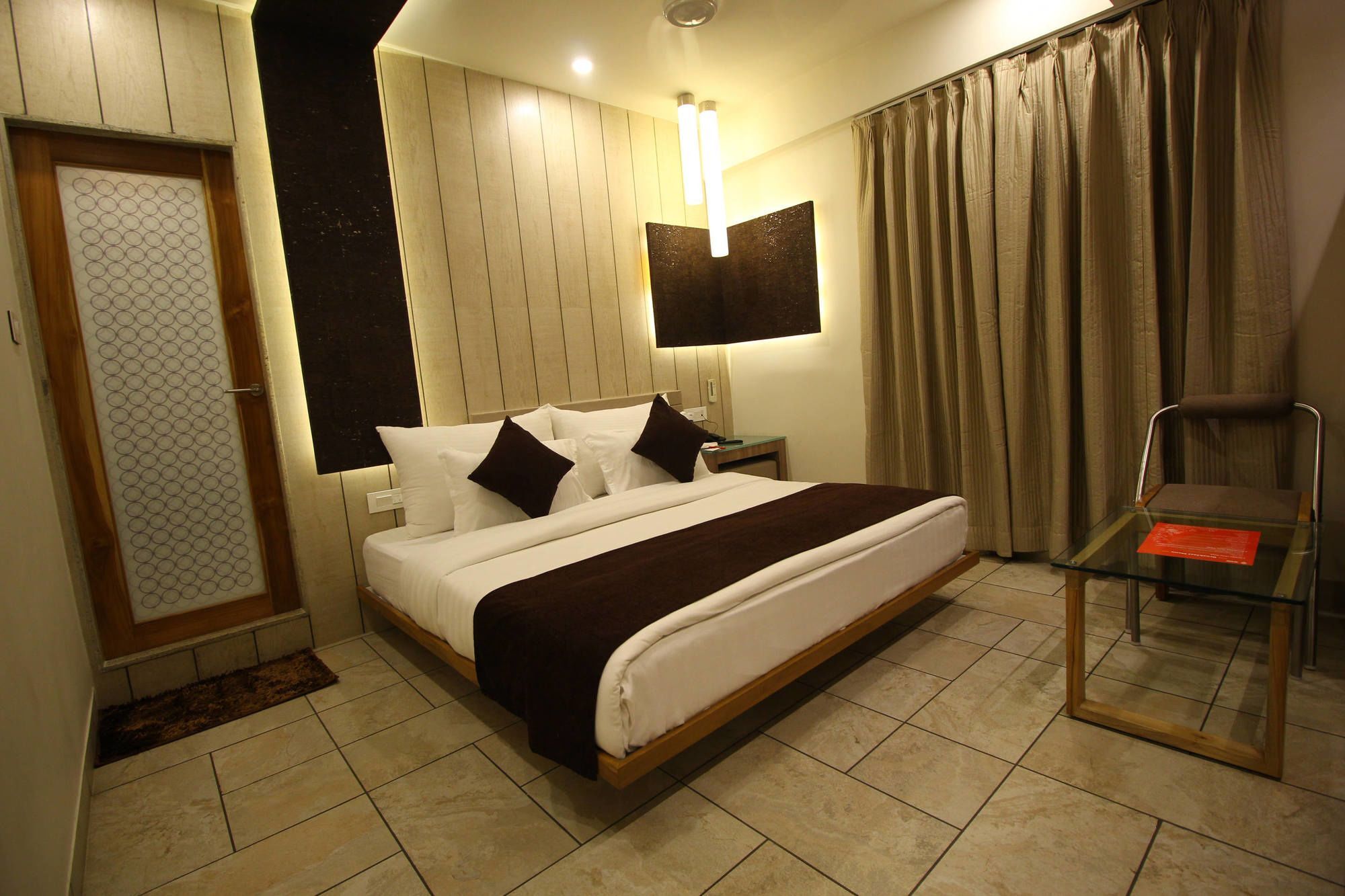Hotel Oyo 3927 Scenaria 3*