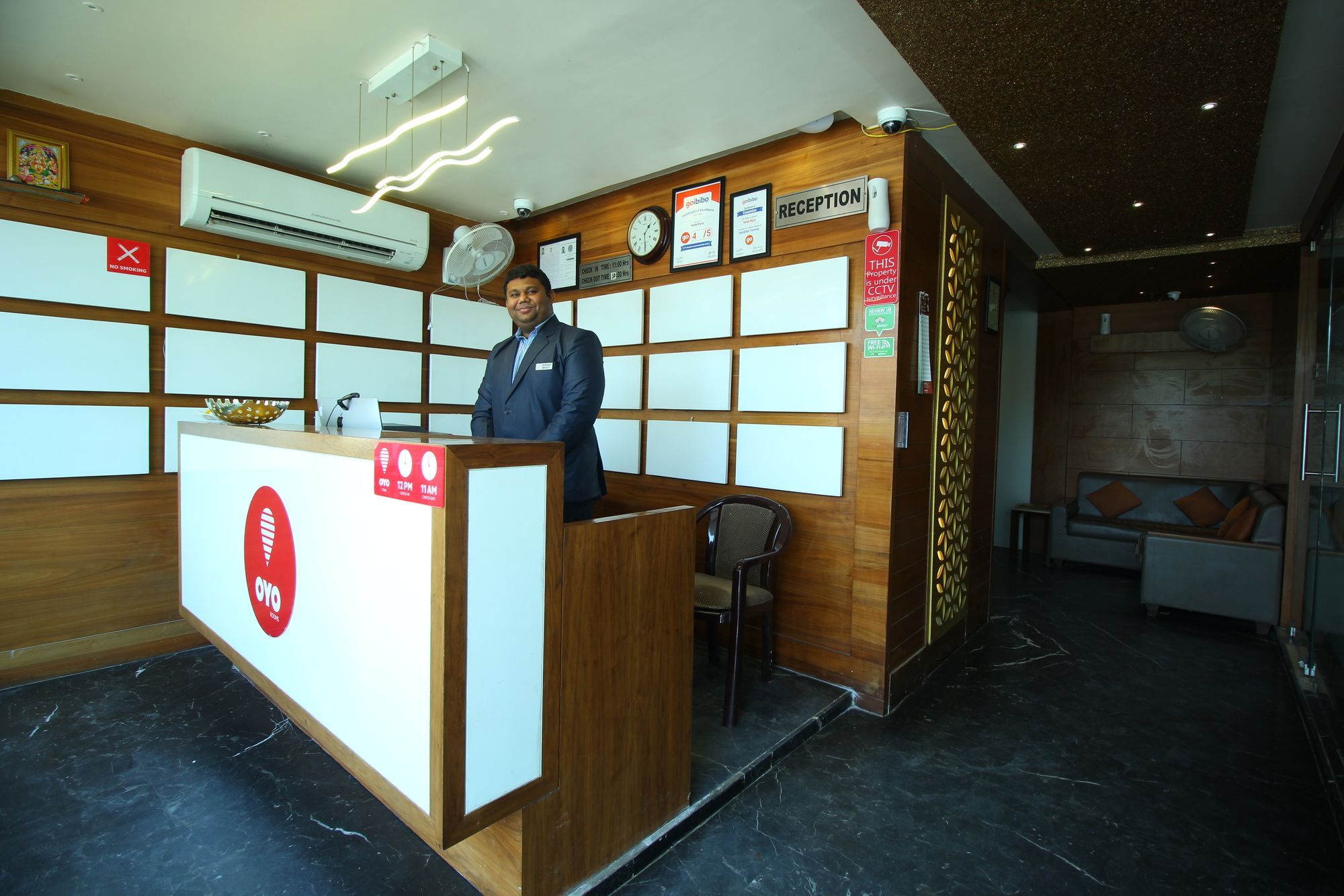 Oyo 8992 Kyra Hotel 3*