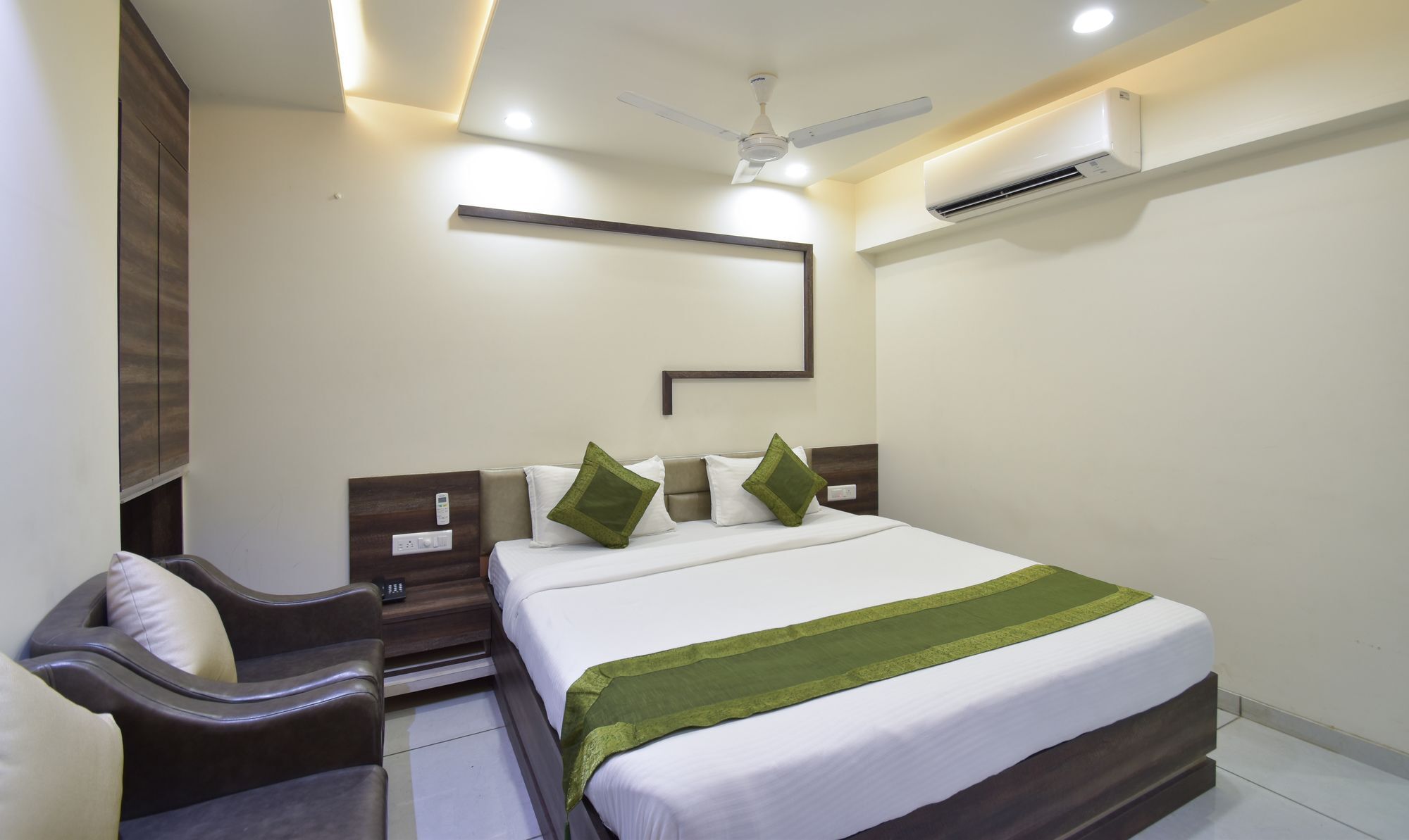 Hotel Treebo Palliate