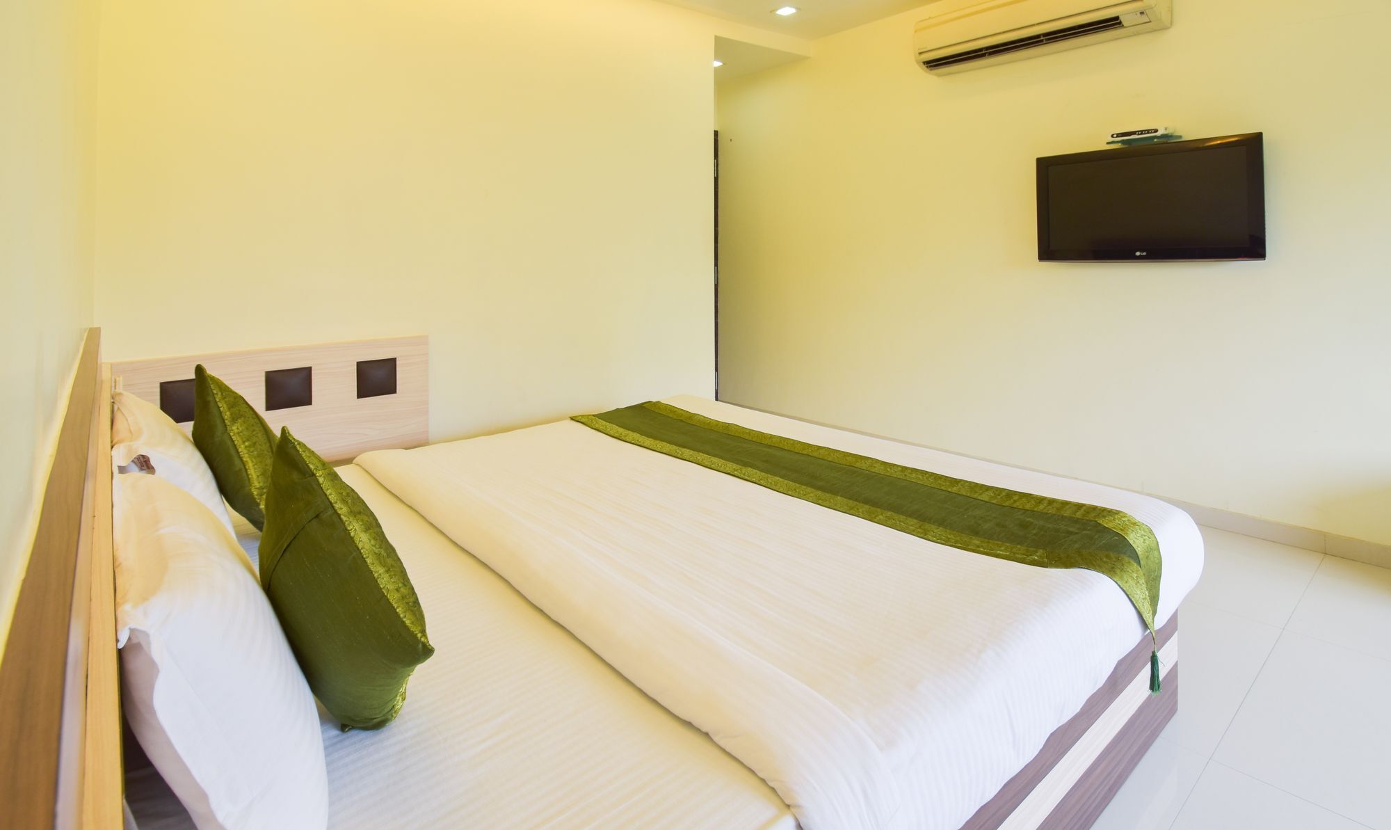 Treebo Palliate Hotel Ahmedabad