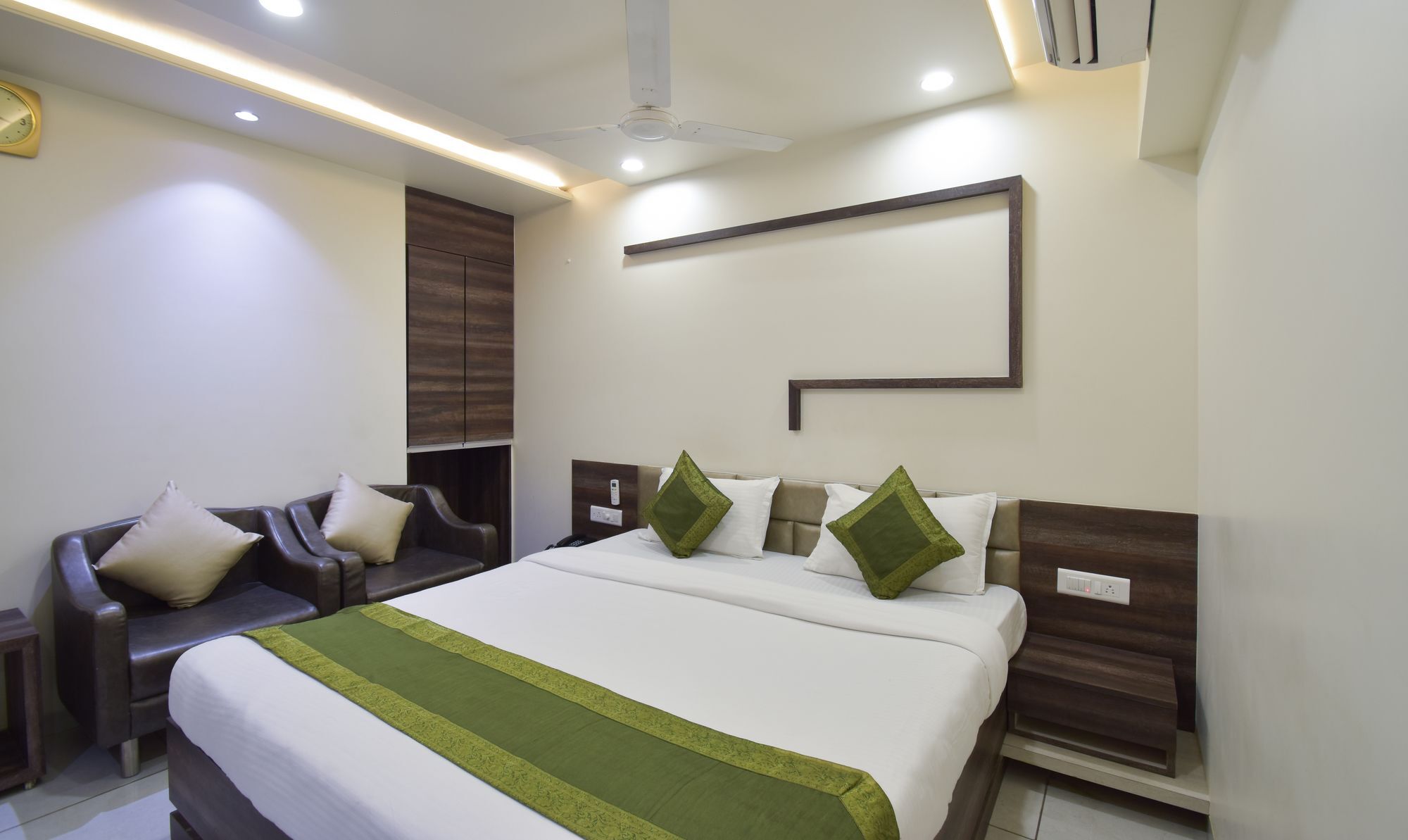 Hotel Treebo Palliate
