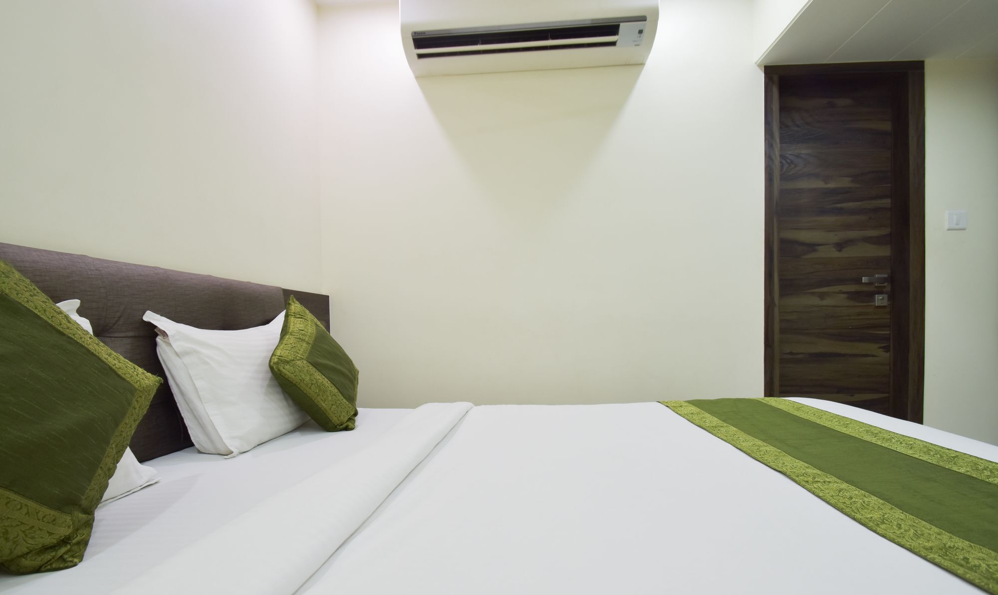 Treebo Palliate Hotel Ahmedabad