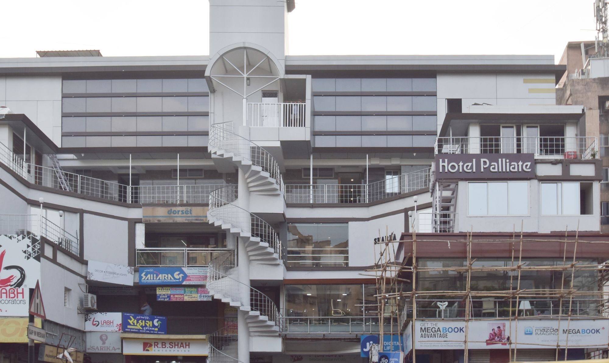 Hotel Treebo Palliate 3*