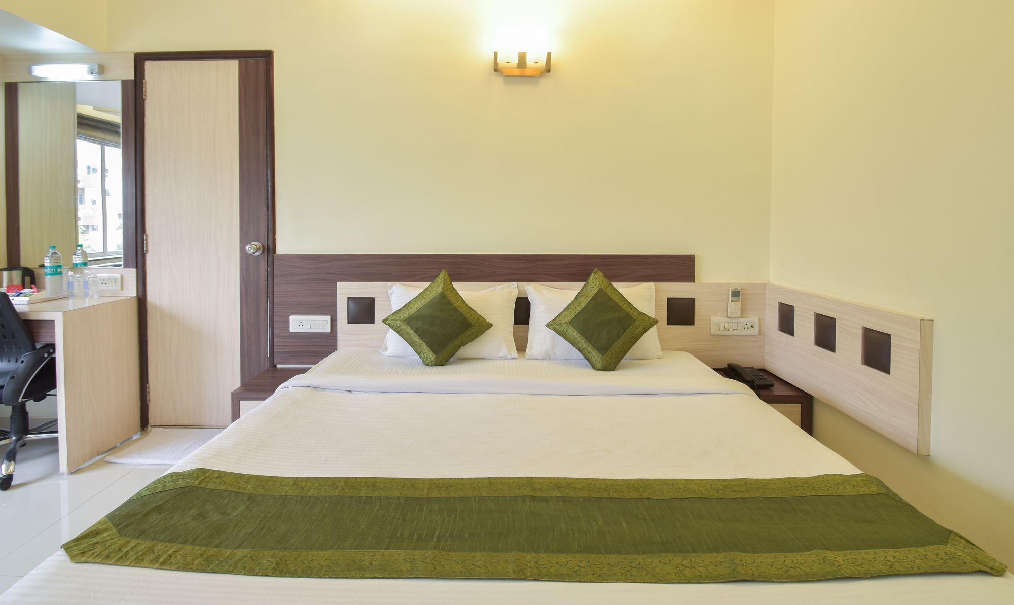 Treebo Palliate 3* Ahmedabad