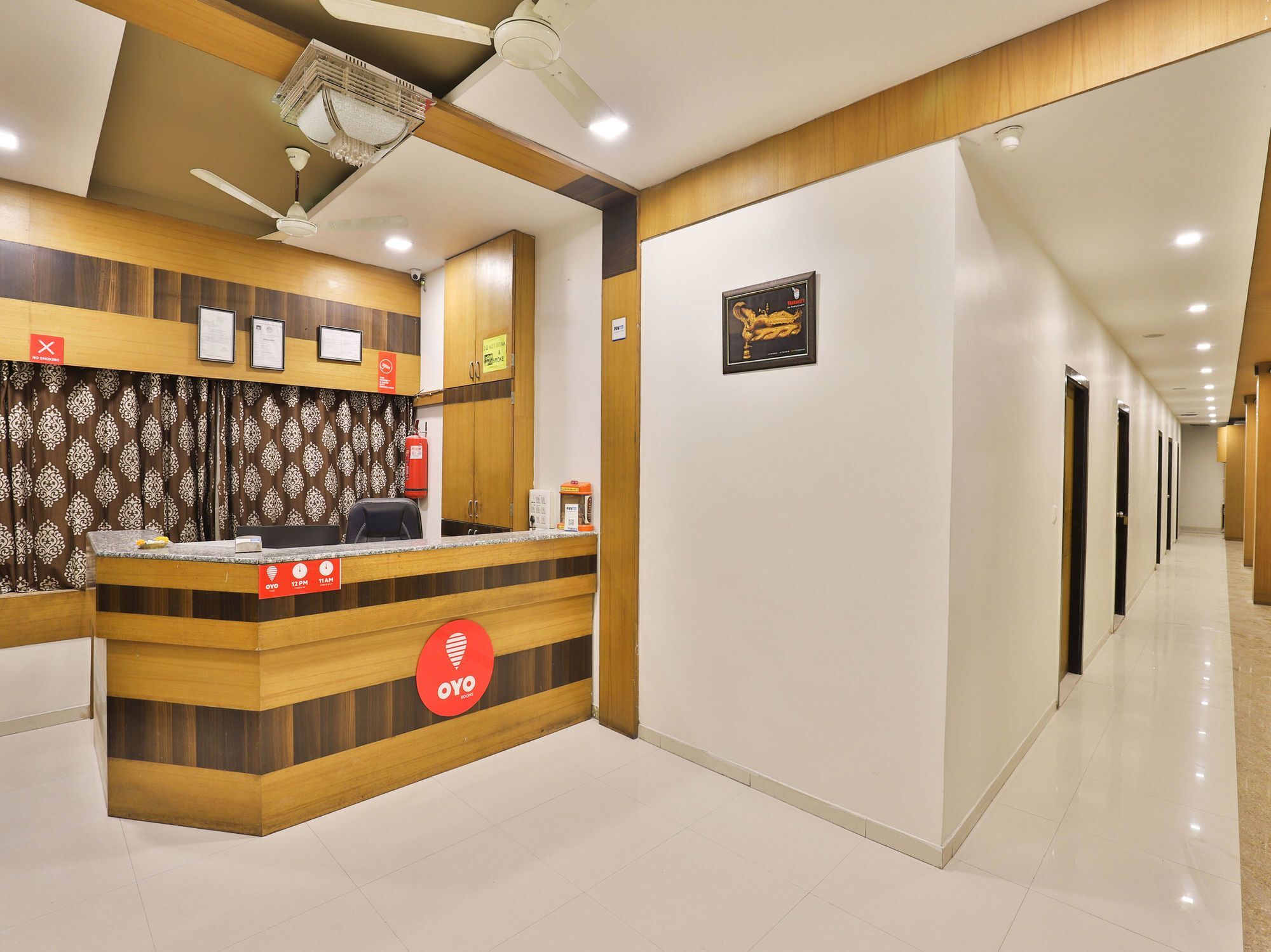 Hotel Oyo 11610 Shreenath Ahmedabad