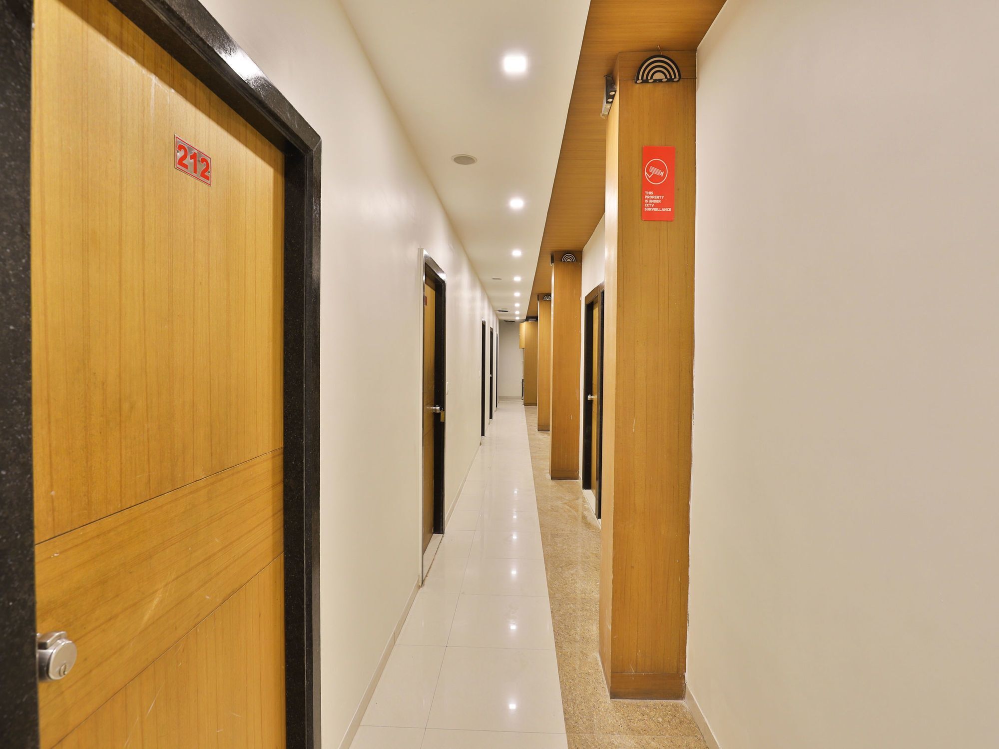 Hotel Oyo 11610 Shreenath Ahmedabad