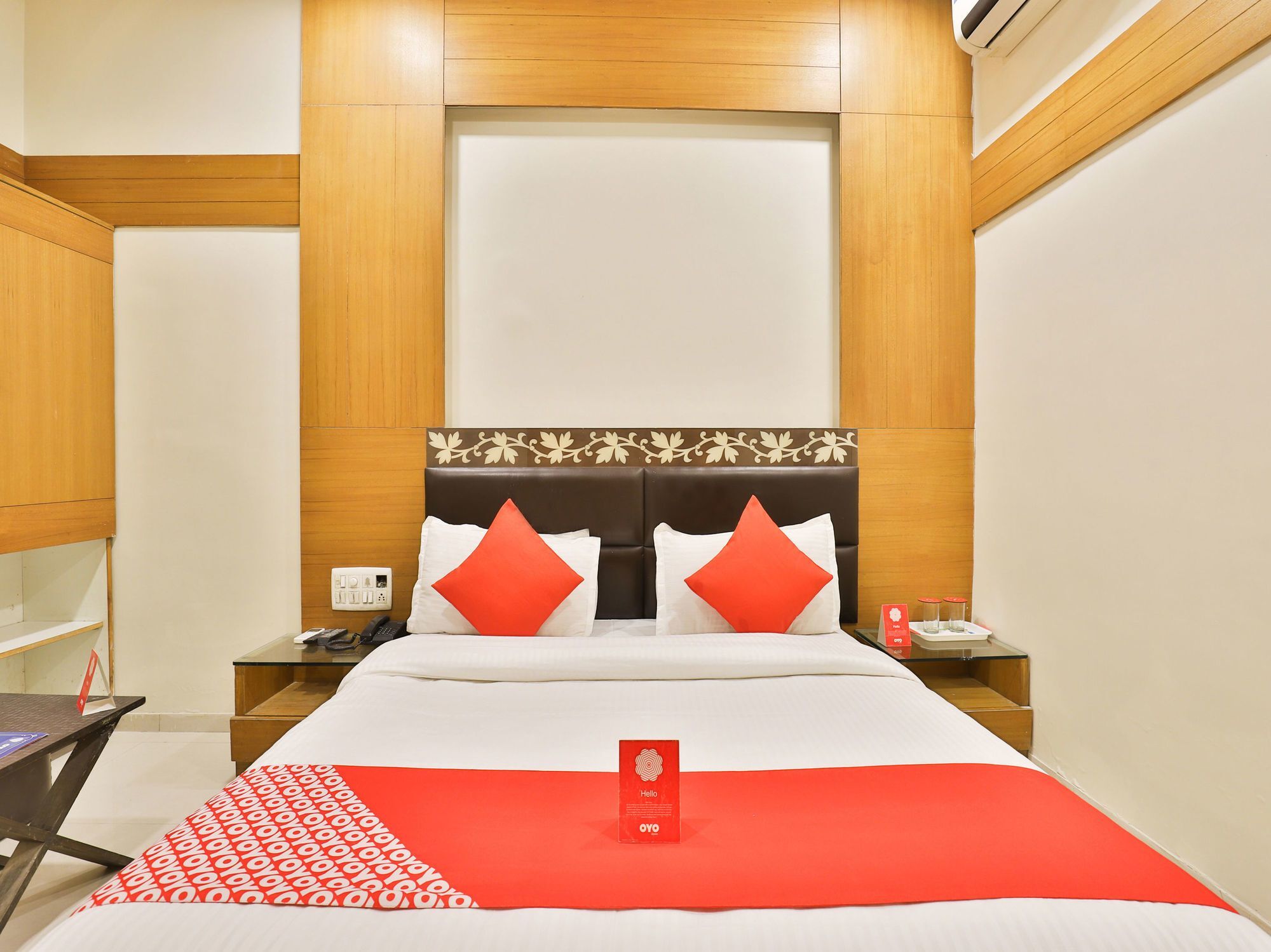 Oyo 11610 Shreenath Hotel 2*