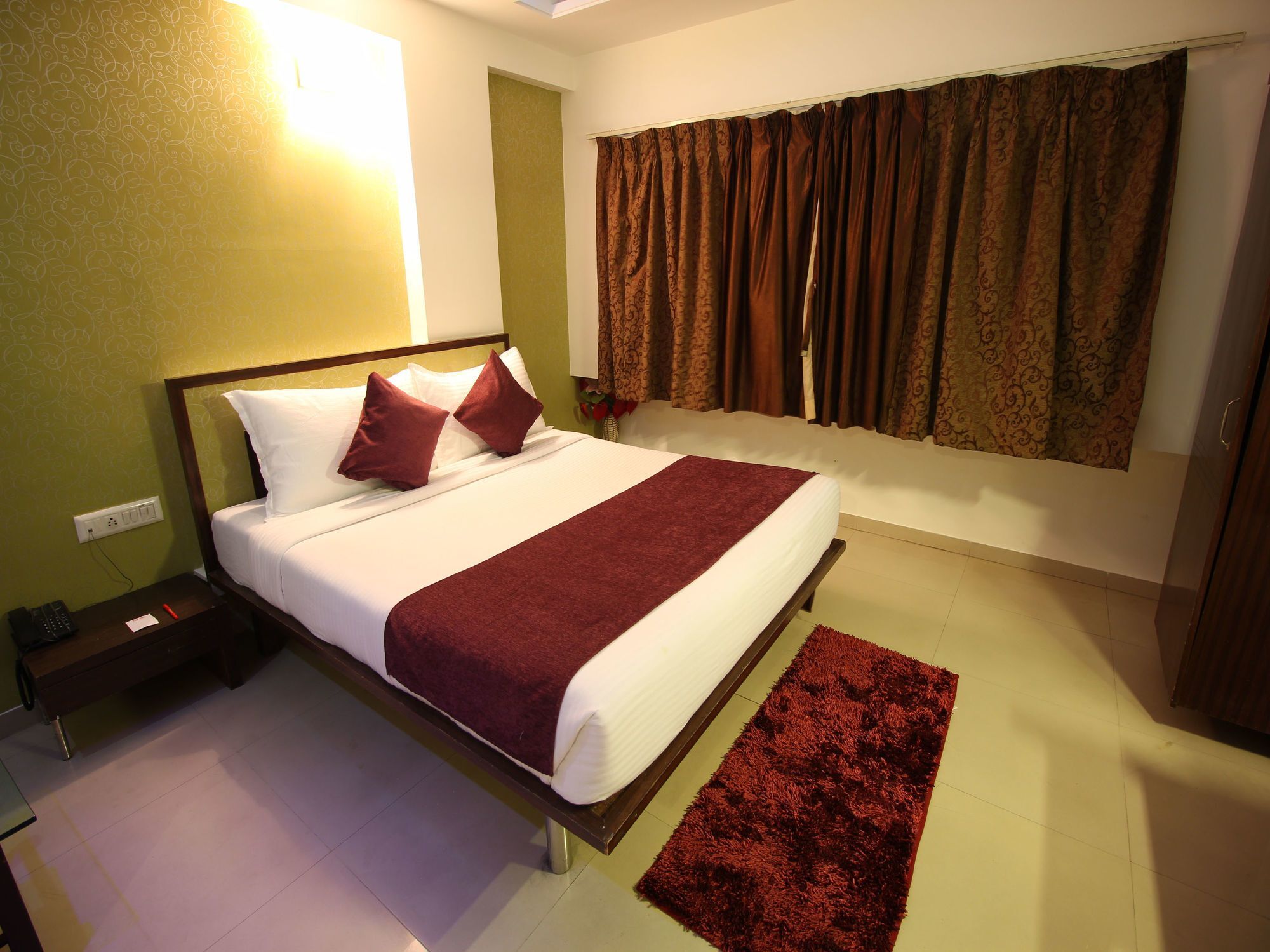 Oyo 2485 Kalash Hotel