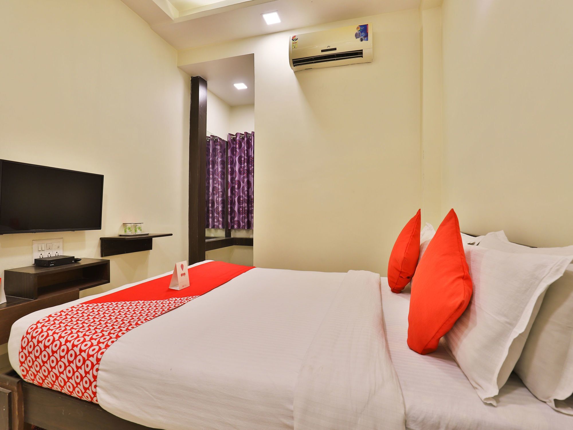 Hotel Oyo 6684 Park Sangam Ahmedabad