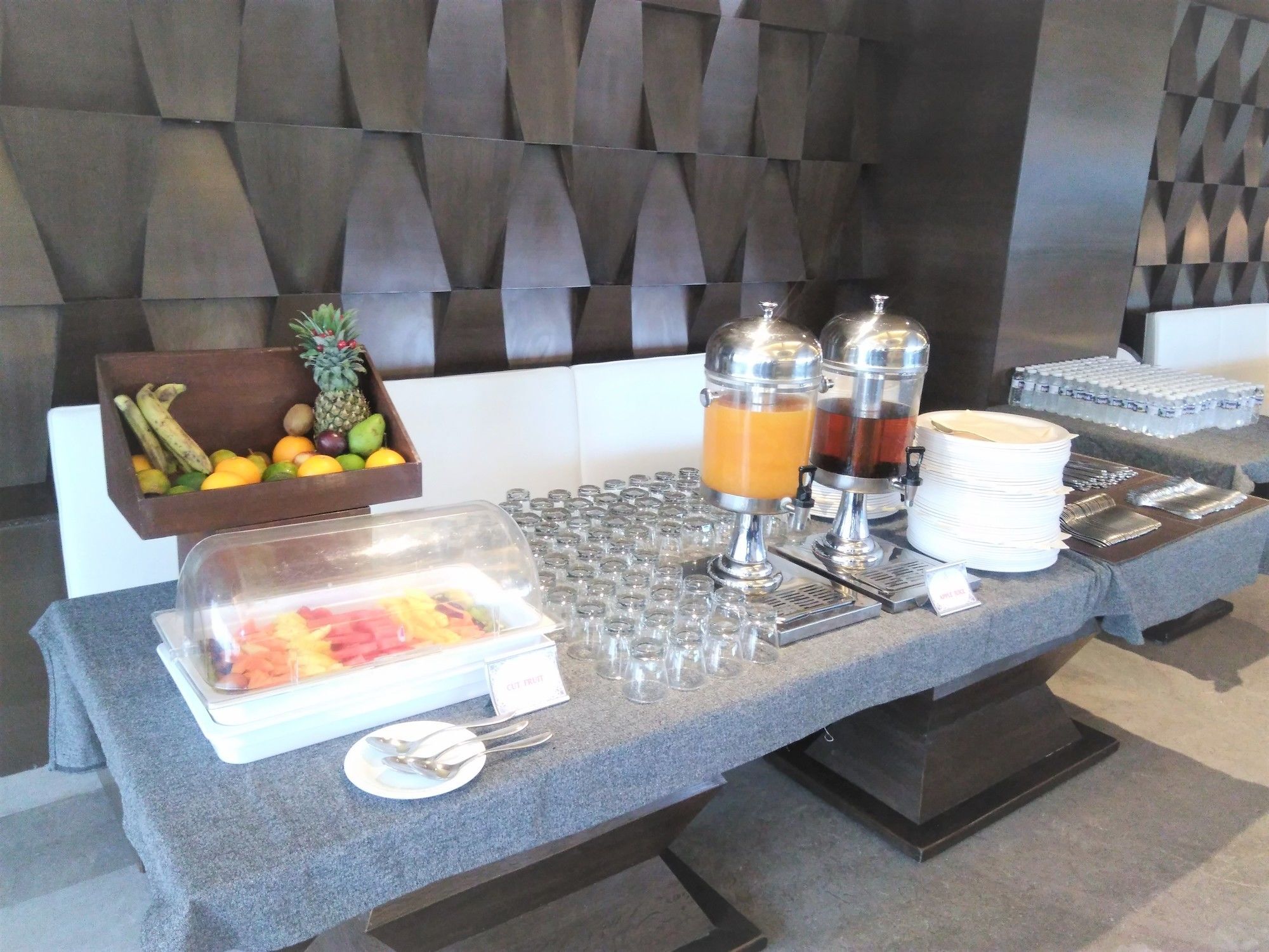 Eulogia Hotel 4*