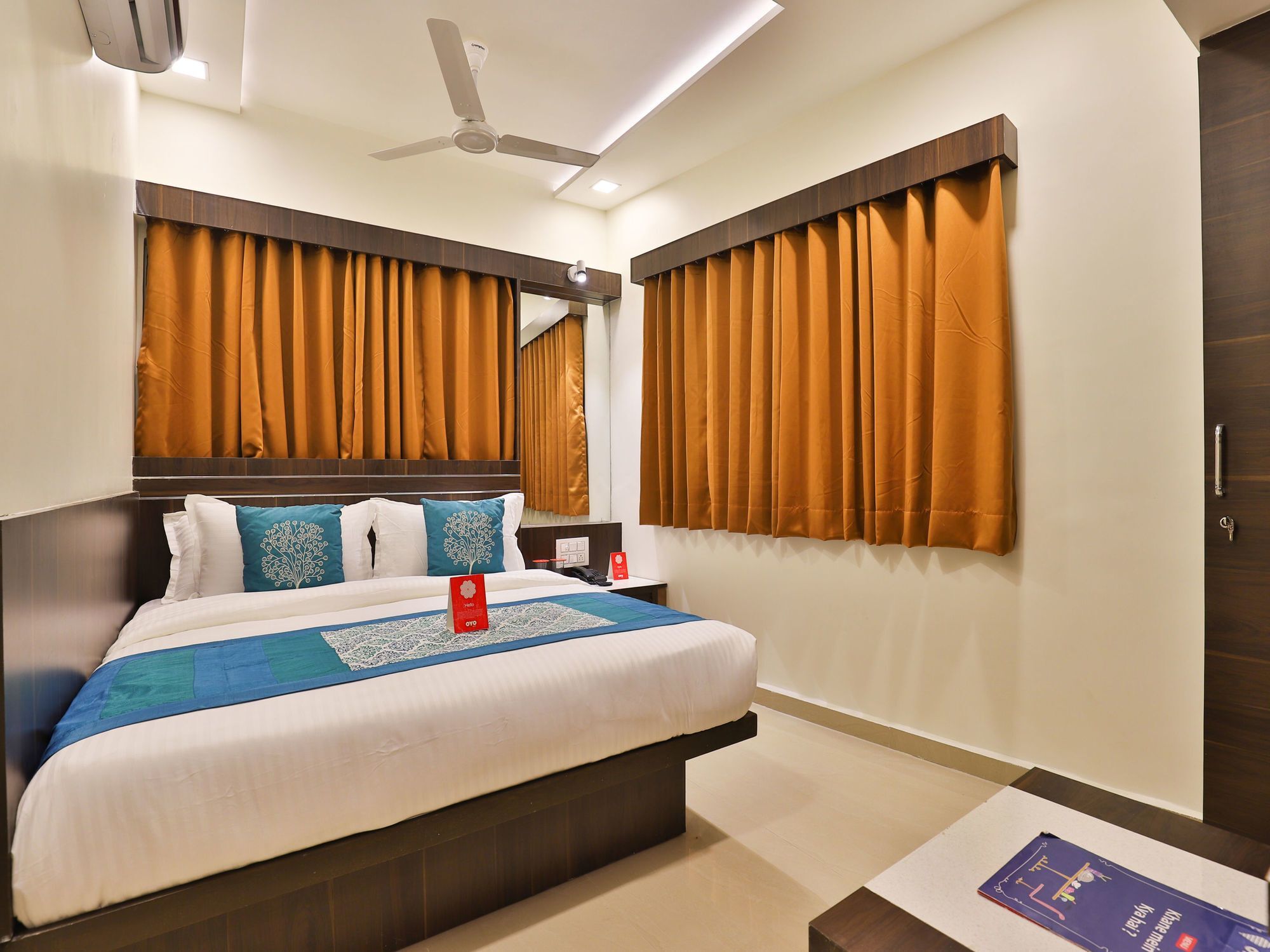 Hotel Oyo 13032 Shiv Sagar Palace Ahmedabad