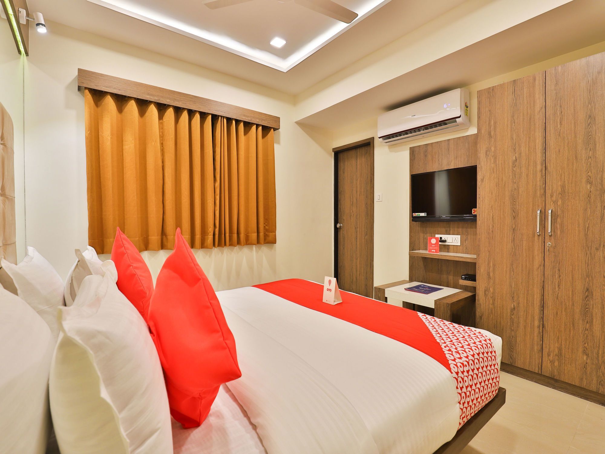 Hotel Oyo 13032 Shiv Sagar Palace