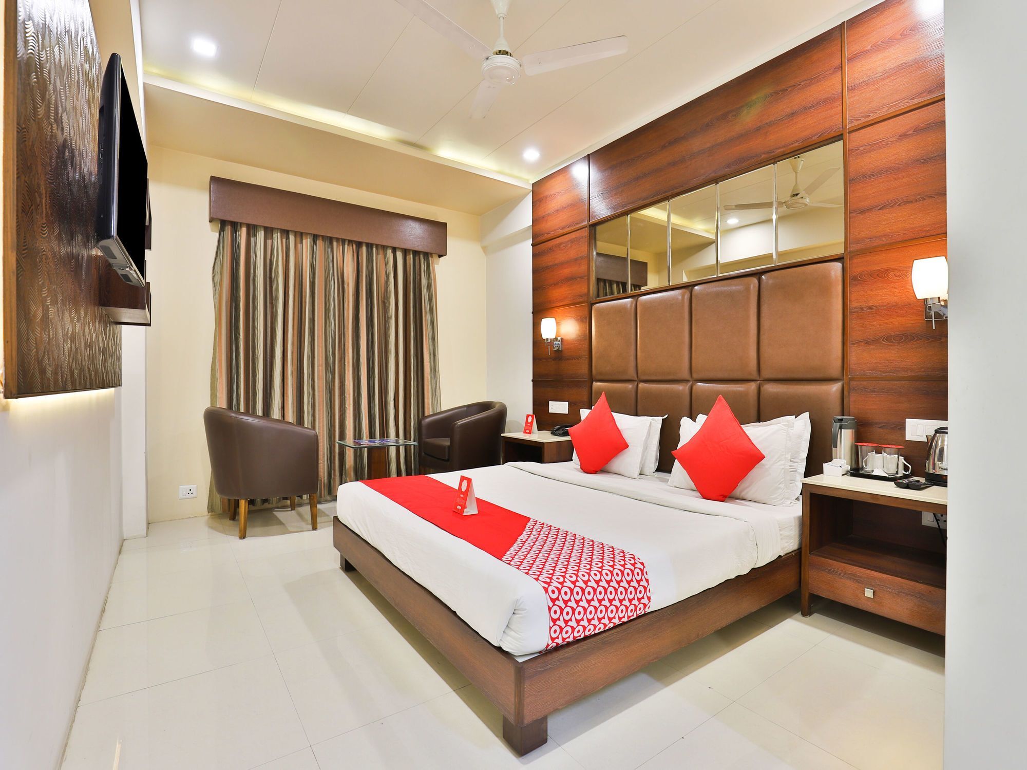 Hotel Oyo 13253 The Grand Vinayak 3*