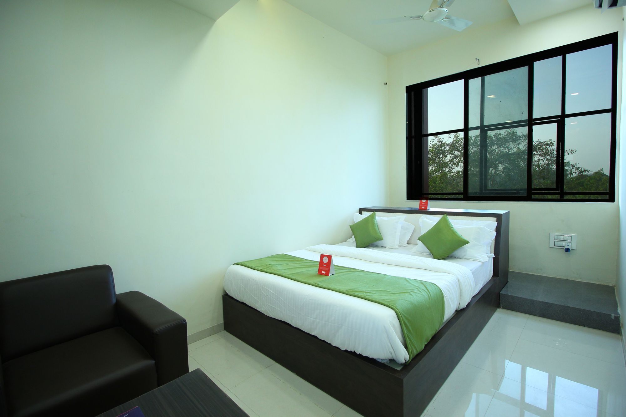 Hotel Oyo 8993 Maher