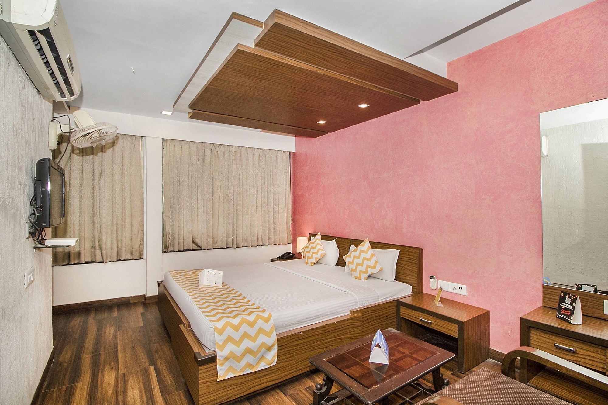Fabhotel La 365 Navrangpura Hotel