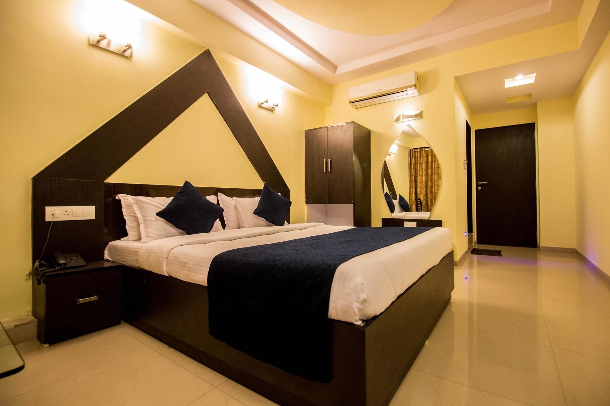O Bridge Hotel Ahmedabad