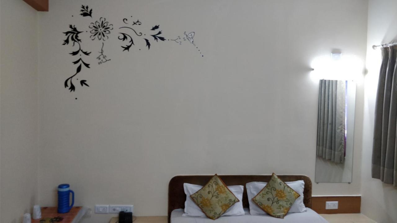 Damjis 4* Ahmedabad