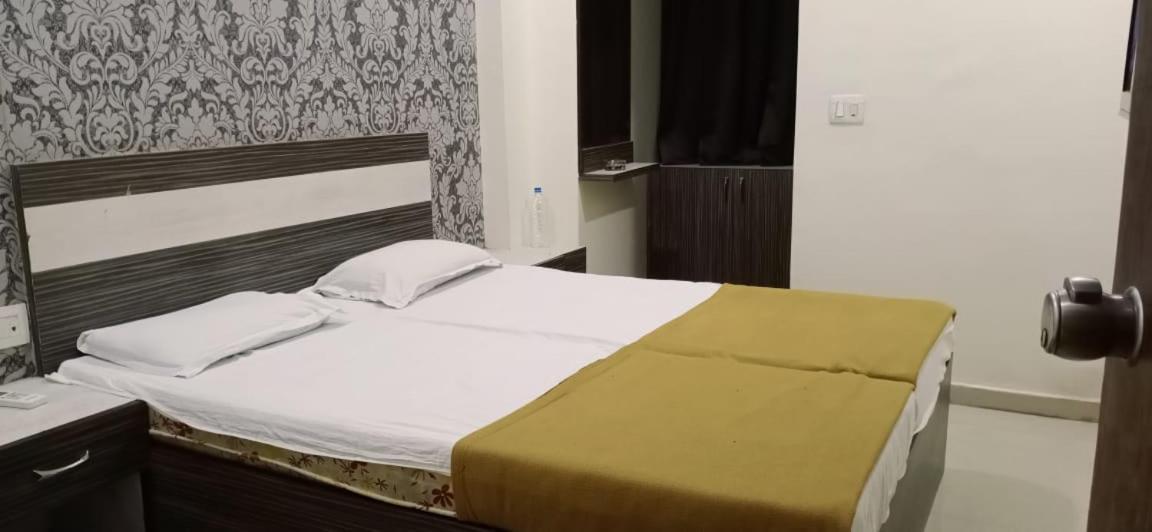 Gitanjali Hotel 2*