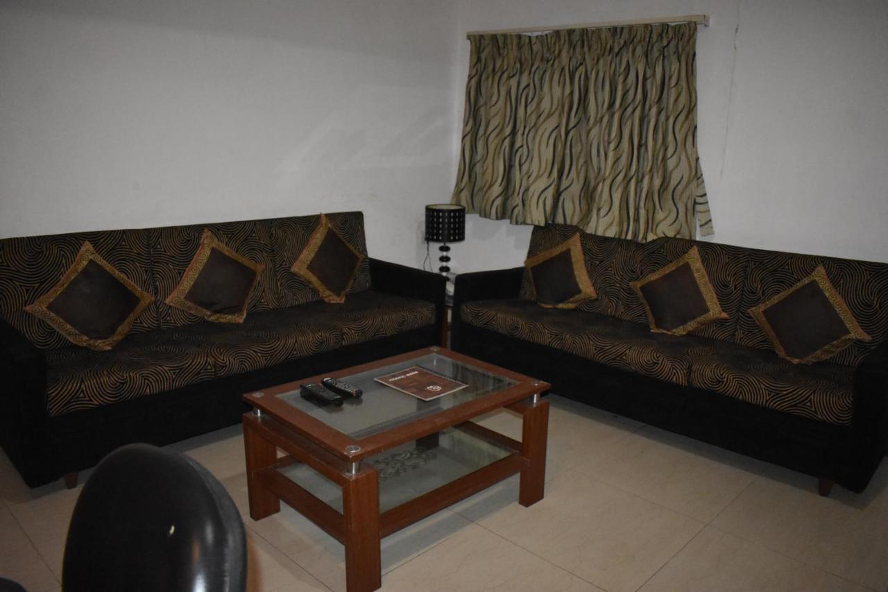 Royal Highness Hotel Ahmedabad