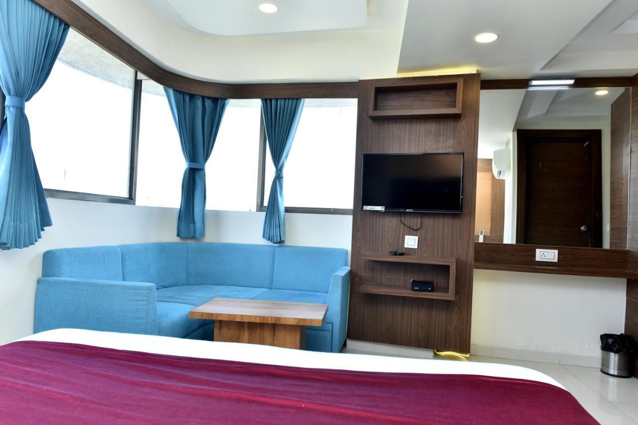 Royal King By Sky 3*