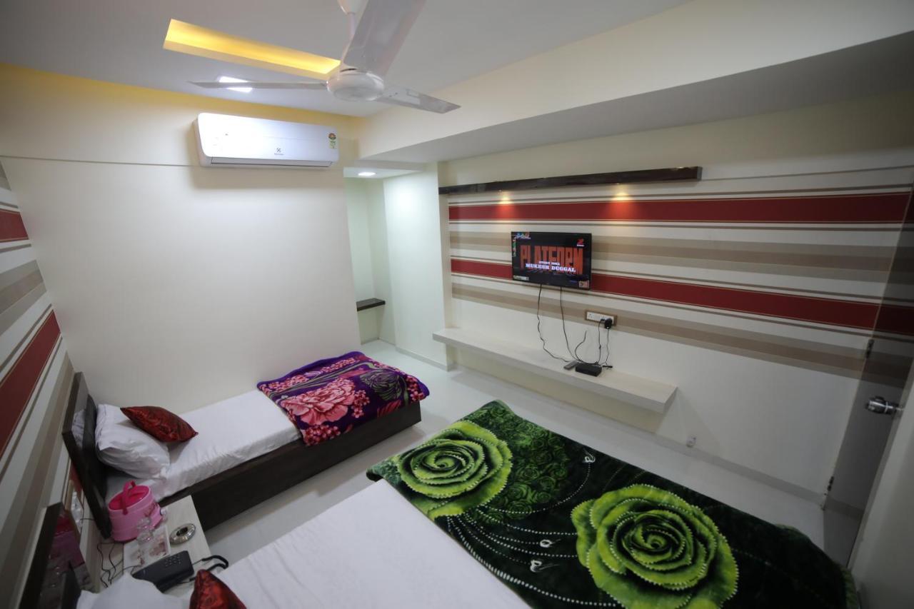 Red Apple Ahmedabad
