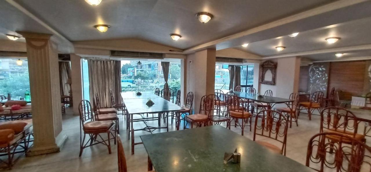 Hotel Maan Residency Ahmedabad
