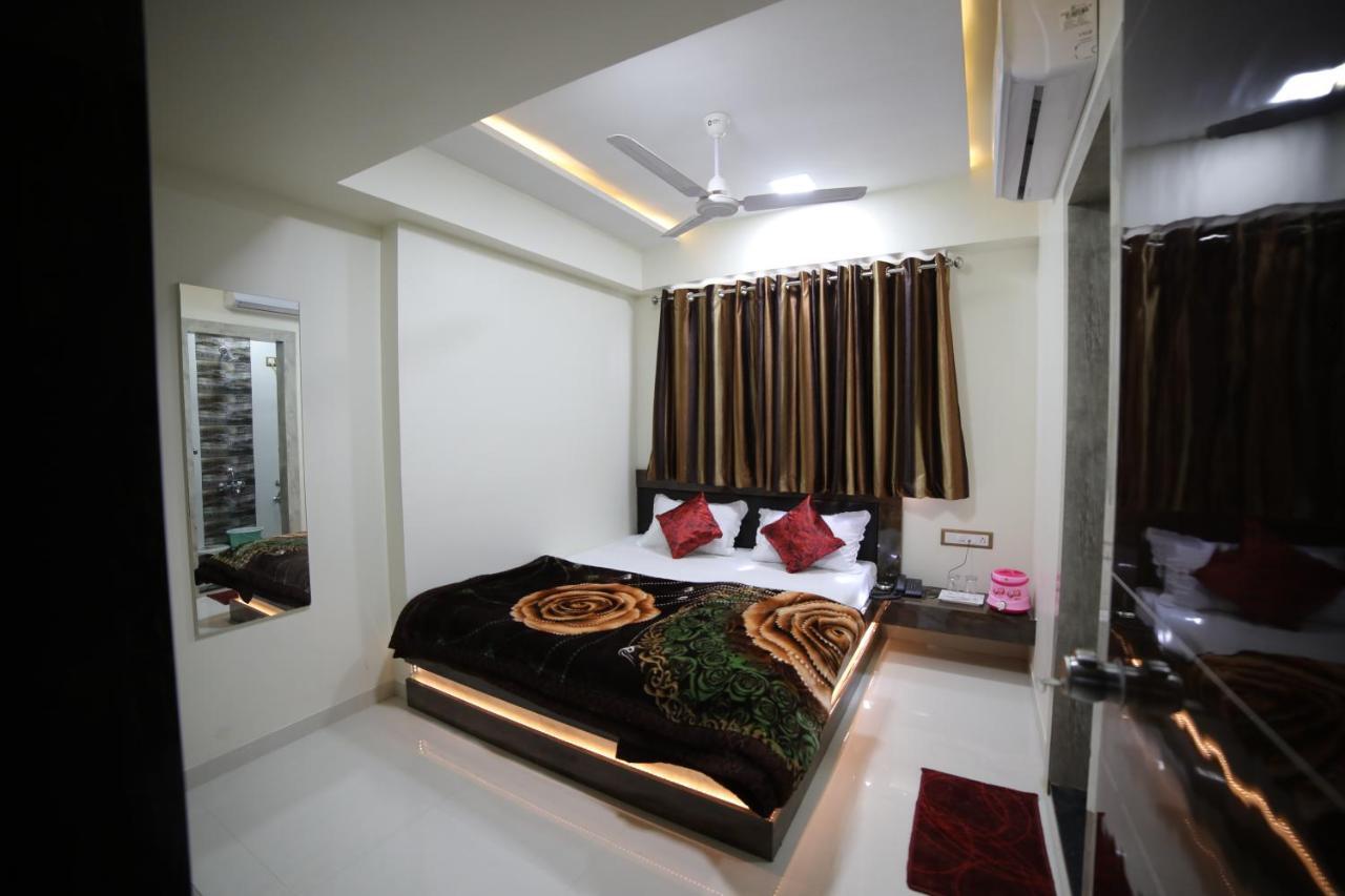 Red Apple Ahmedabad
