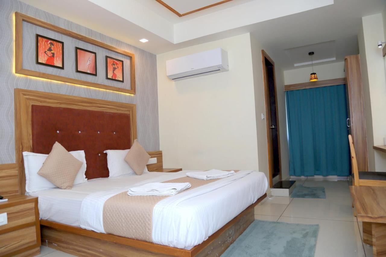Shobhna Palace Hotel