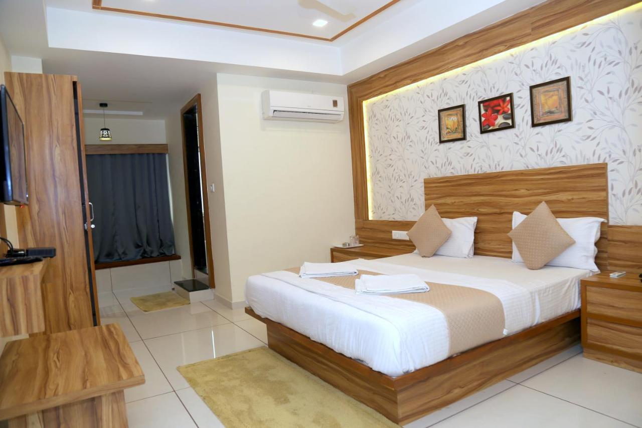 Shobhna Palace Hotel 3*