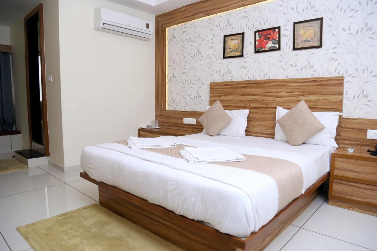 Shobhna Palace Hotel Ahmedabad
