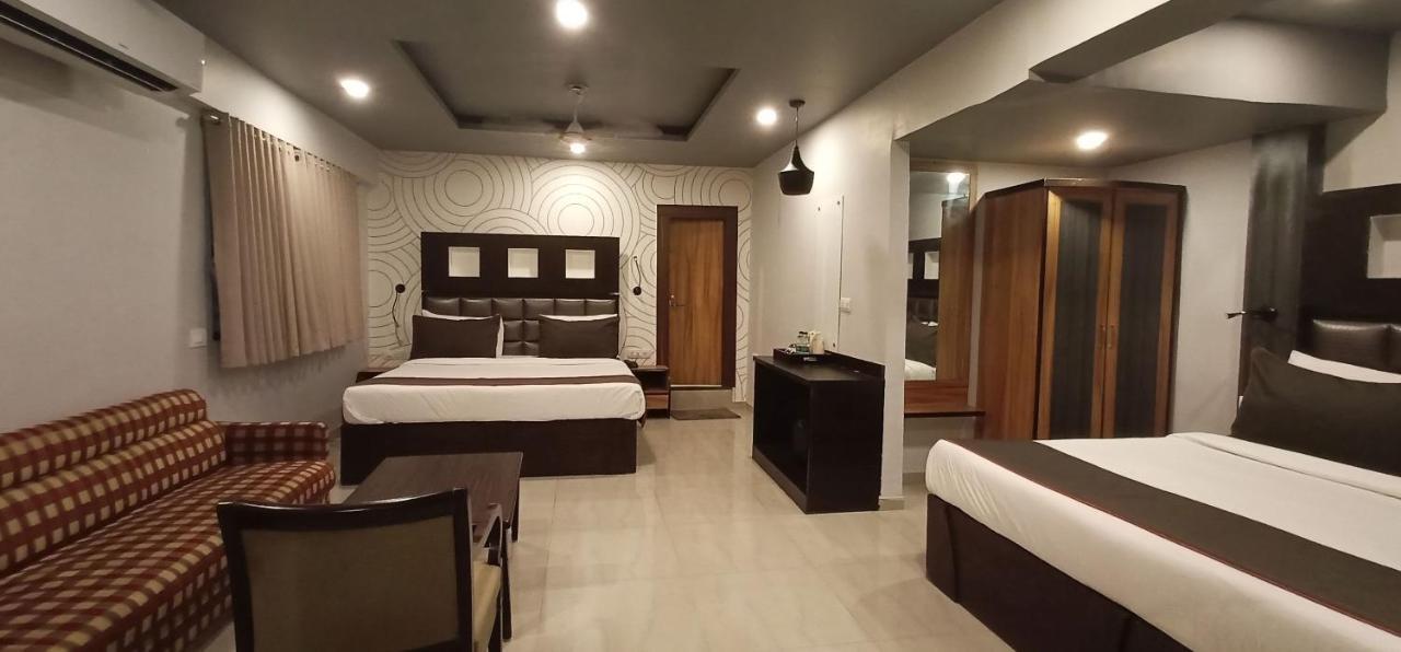 Maan Residency 3* Ahmedabad