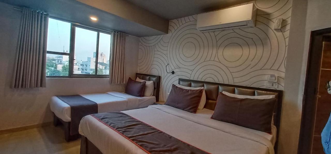 Hotel Maan Residency Ahmedabad
