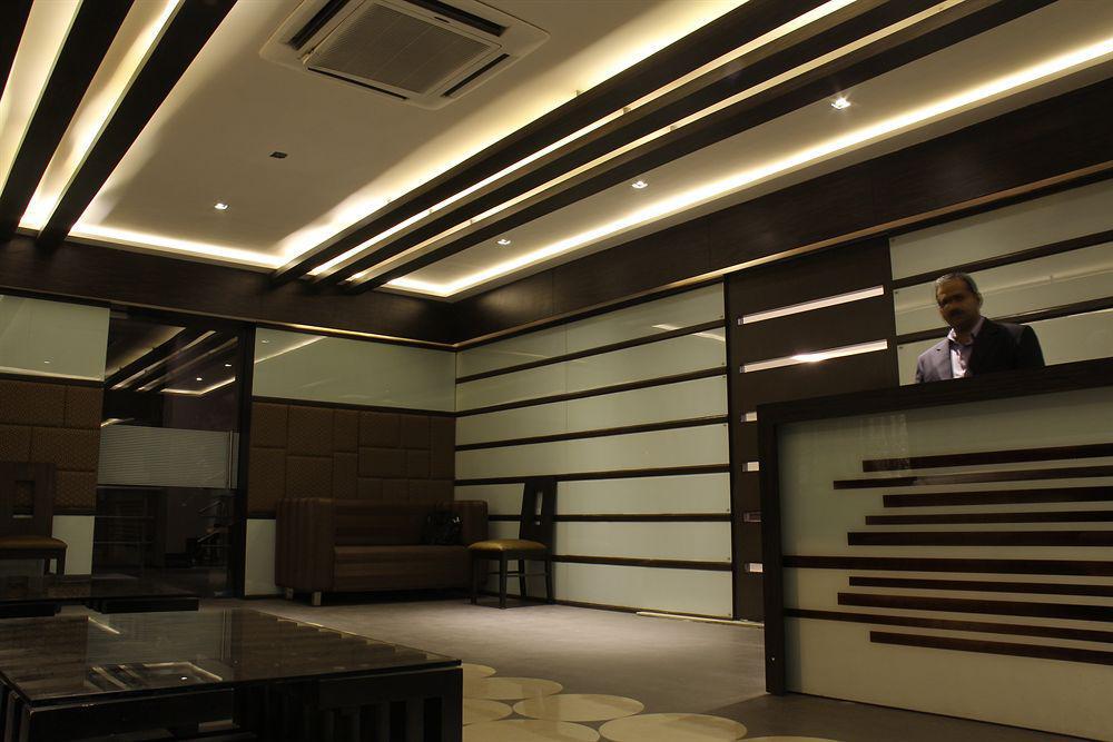 Platinum Hotel