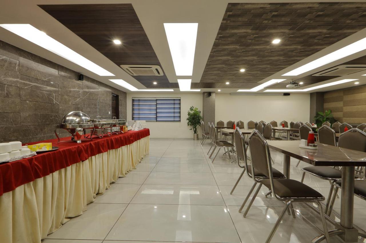 Unity 3* Ahmedabad