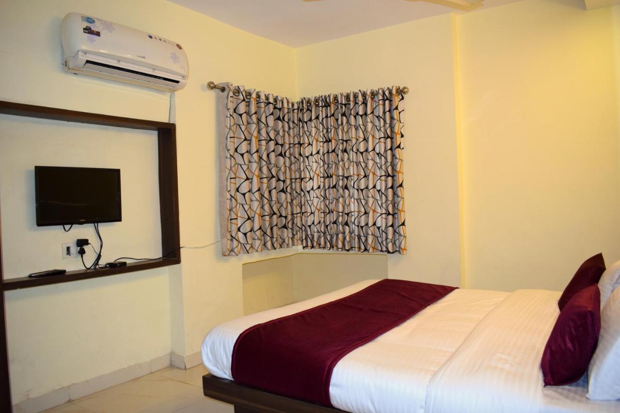 Royal Hotel Ahmedabad